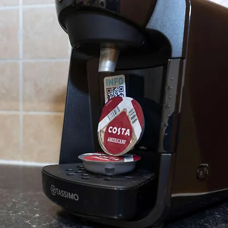 Ts1 Large With Private Parking Апартаменты